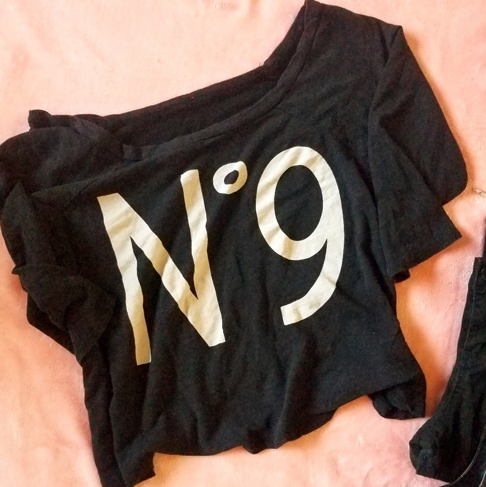 Off the Shoulder Crop Top - Picture 2 of 3